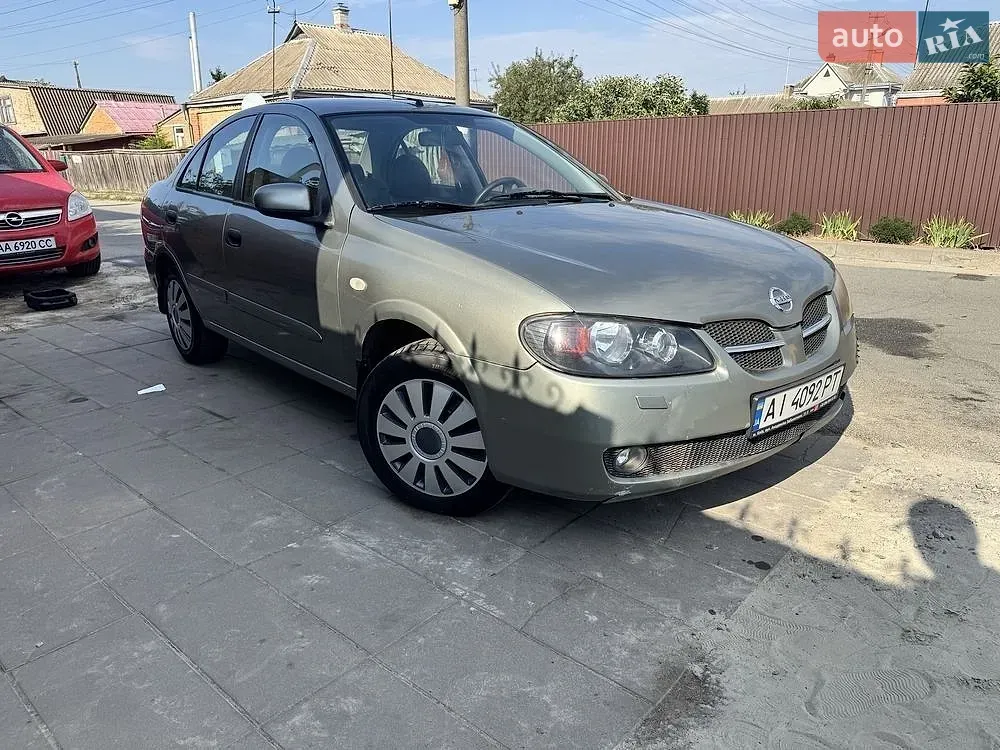 Nissan Almera