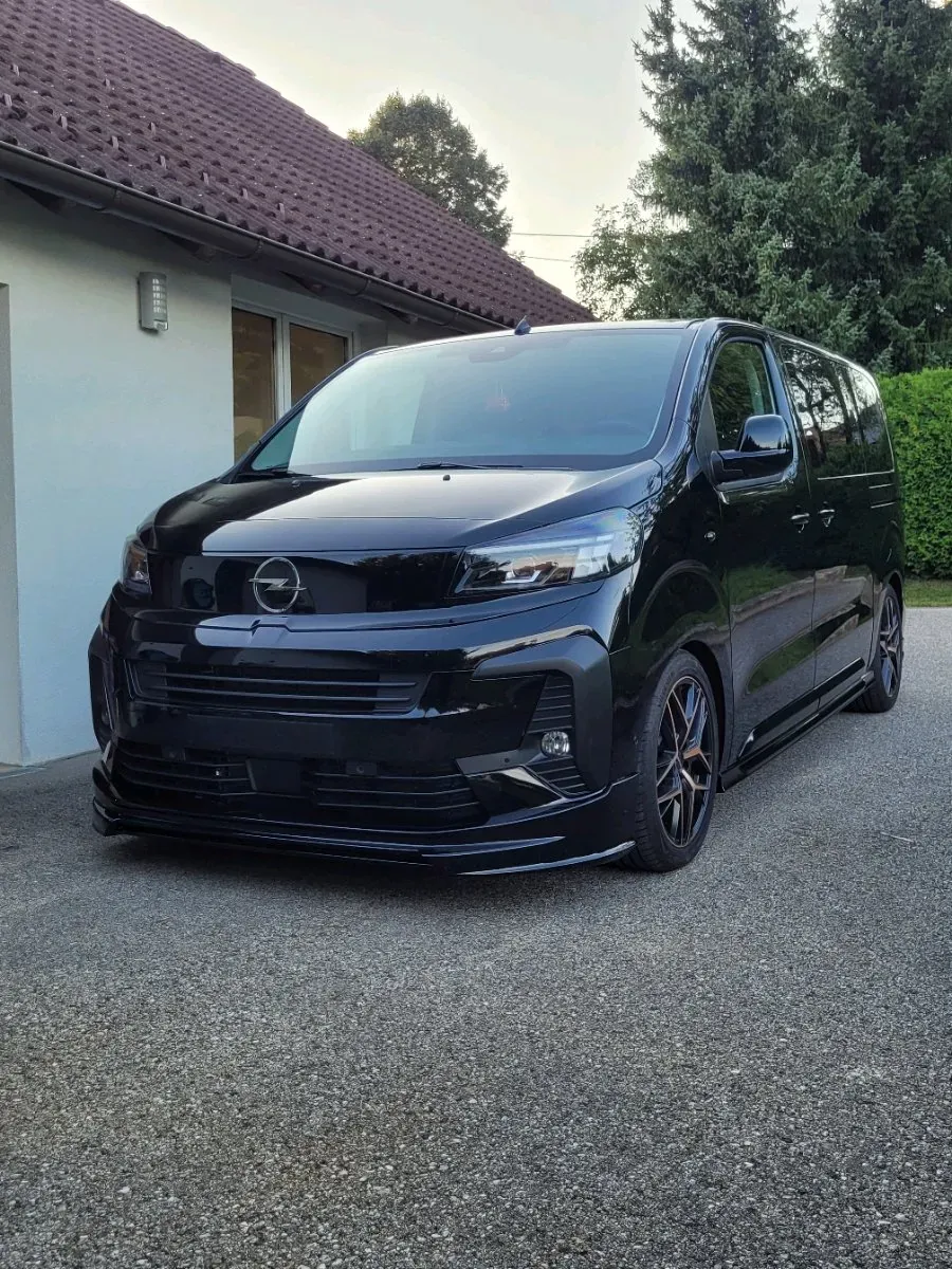 Opel Zafira 2025 photo 3