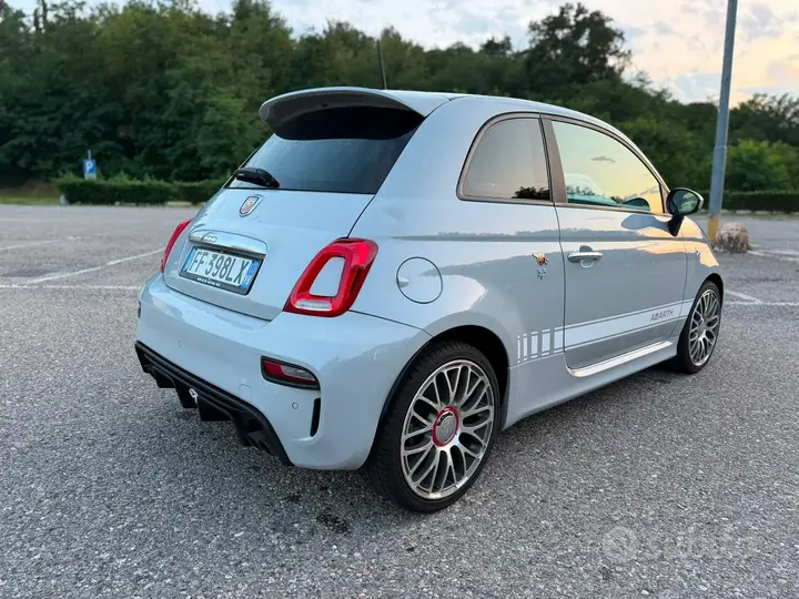 Abarth 595 2017 photo 2