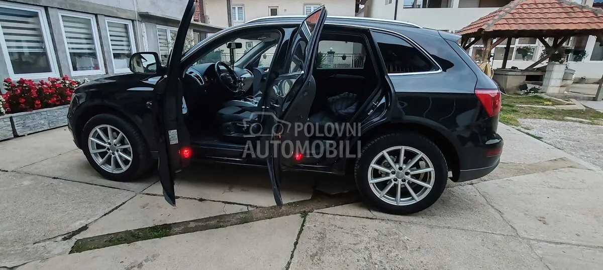 Audi Q5 2012 photo 2