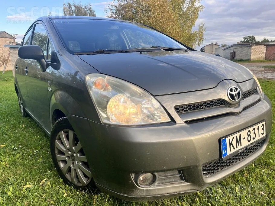 Toyota Corolla Verso 2007 photo 2