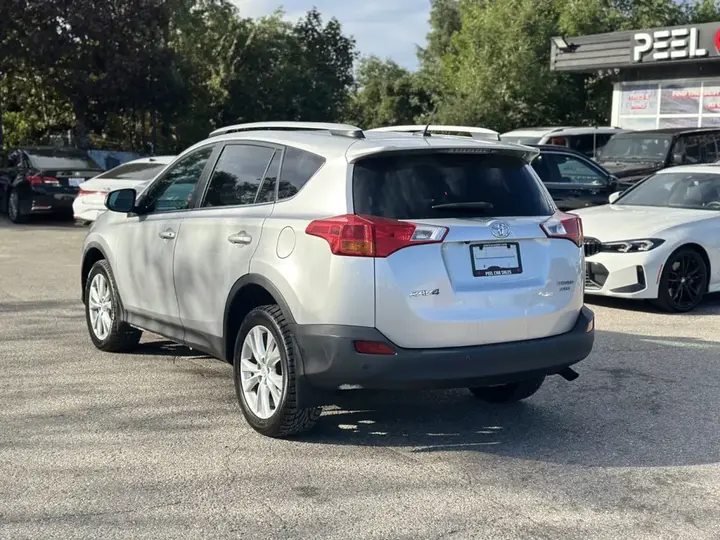Toyota Rav4 2015 photo 4