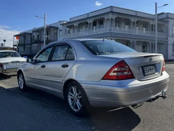 Mercedes-Benz C 180 2001 photo 2