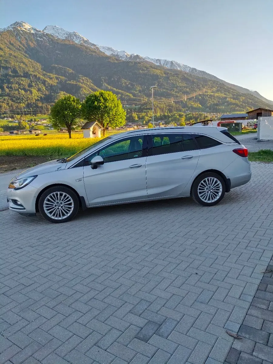 Opel Astra 2018 photo 3