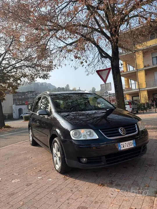 Volkswagen Touran 2005 photo 3
