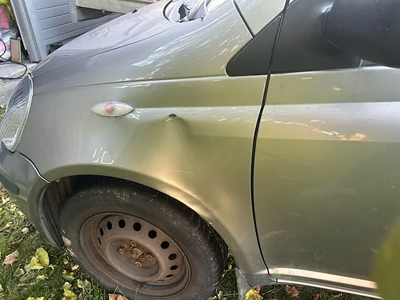 Toyota Yaris 2005 photo 3