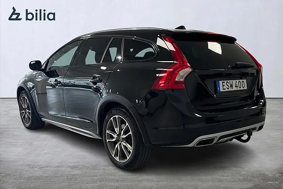 Volvo V60 Cross Country 2017 photo 2