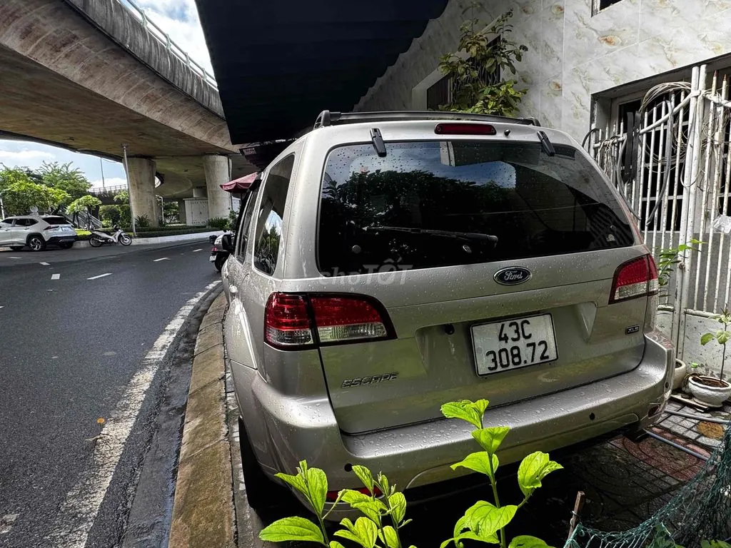 Ford Escape 2013 photo 2