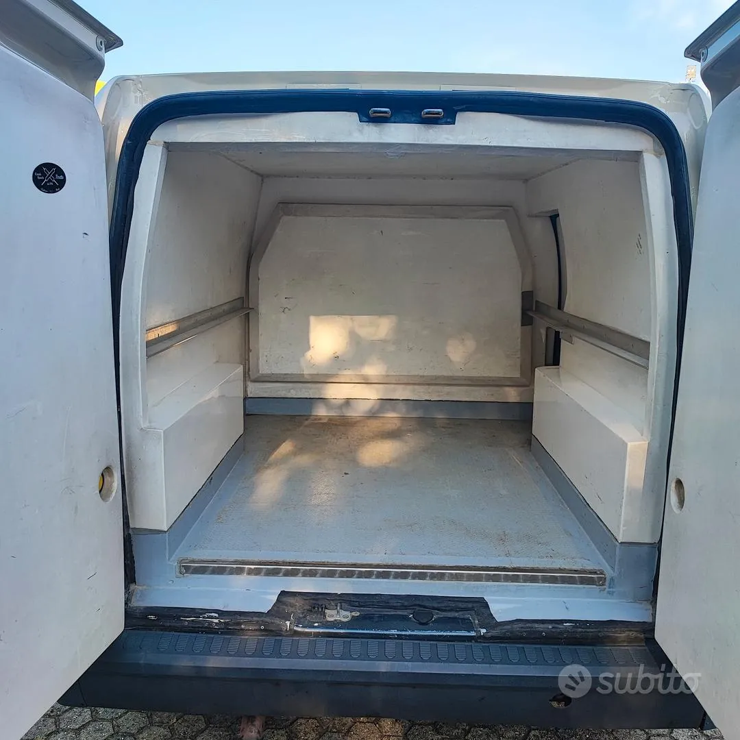 Ford Transit Connect 2006 photo 5