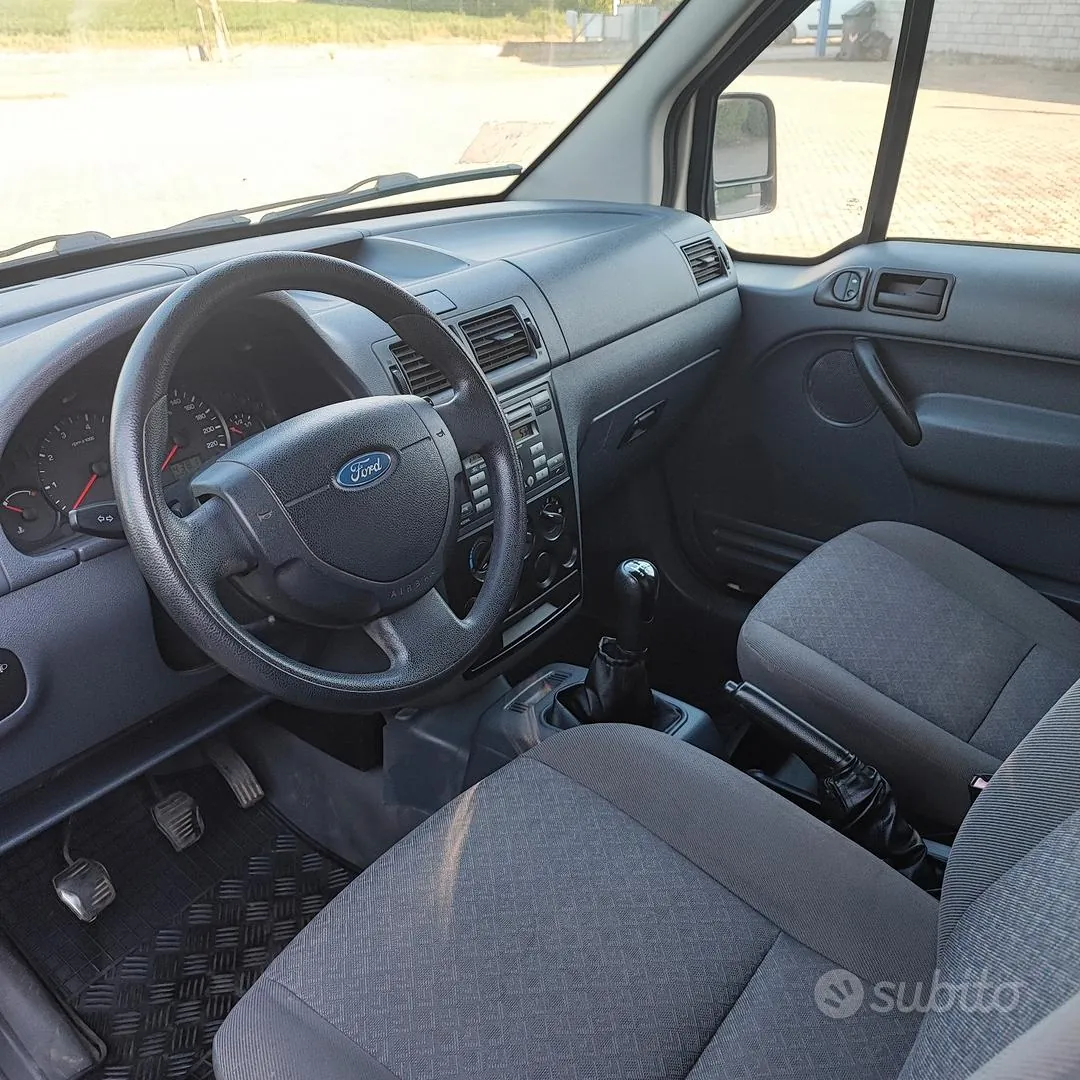 Ford Transit Connect 2006 photo 4