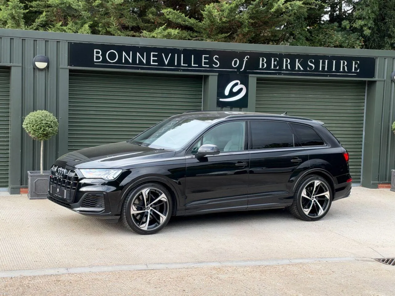 Audi Sq7 2023 photo 5