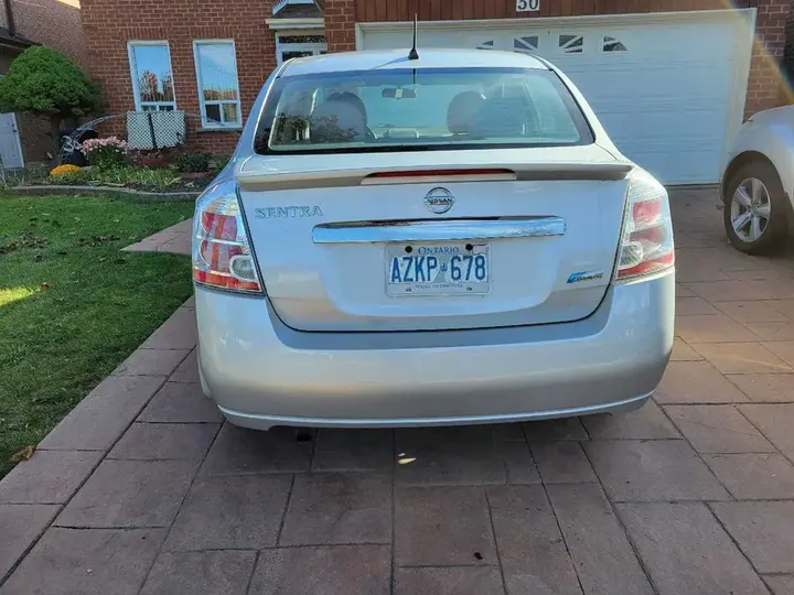 Nissan Sentra 2012 photo 4
