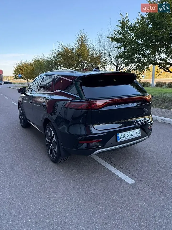 BYD Tang 2023 photo 3