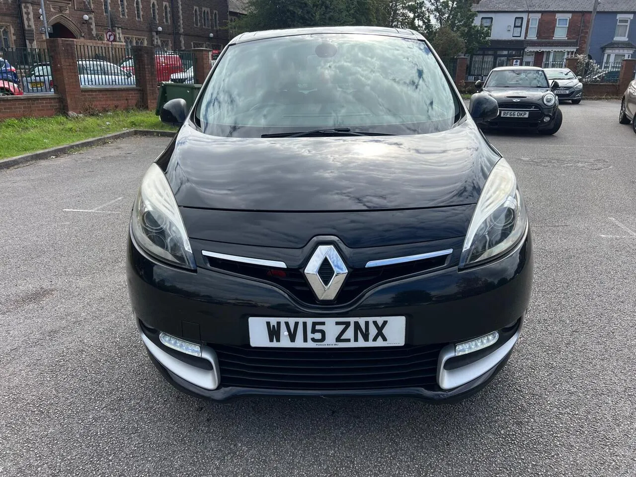 Renault Scenic 2015 photo 2