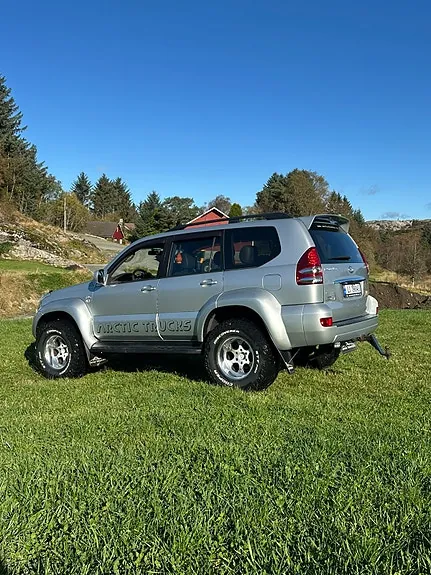 Toyota Land Cruiser 2005 photo 3