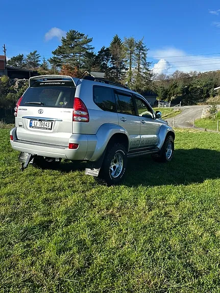 Toyota Land Cruiser 2005 photo 5