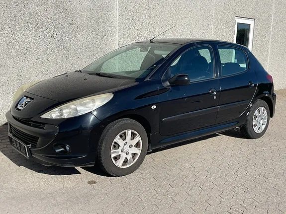 Peugeot 206 2012 photo 4