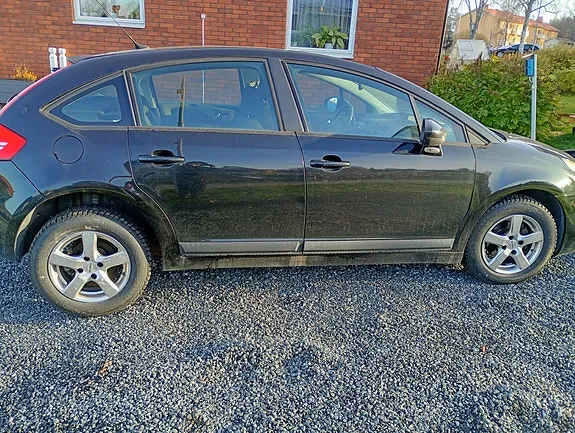 Citroen C4 2009 photo 2