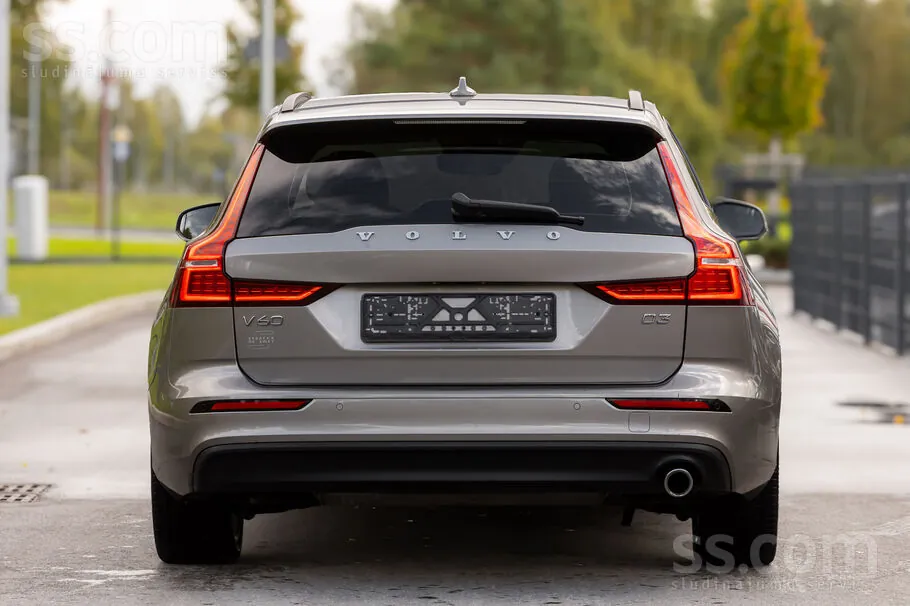 Volvo V60 2019 photo 5