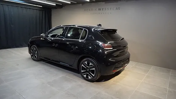 Peugeot 208 2025 photo 3