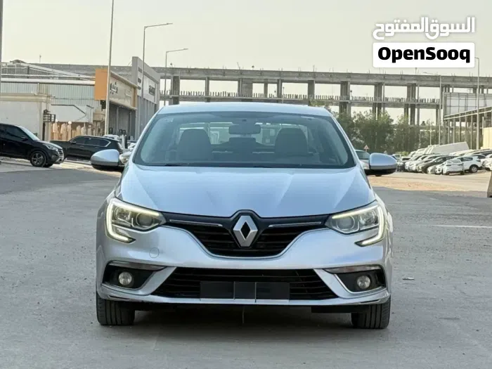 Renault Megane 2021 photo 2
