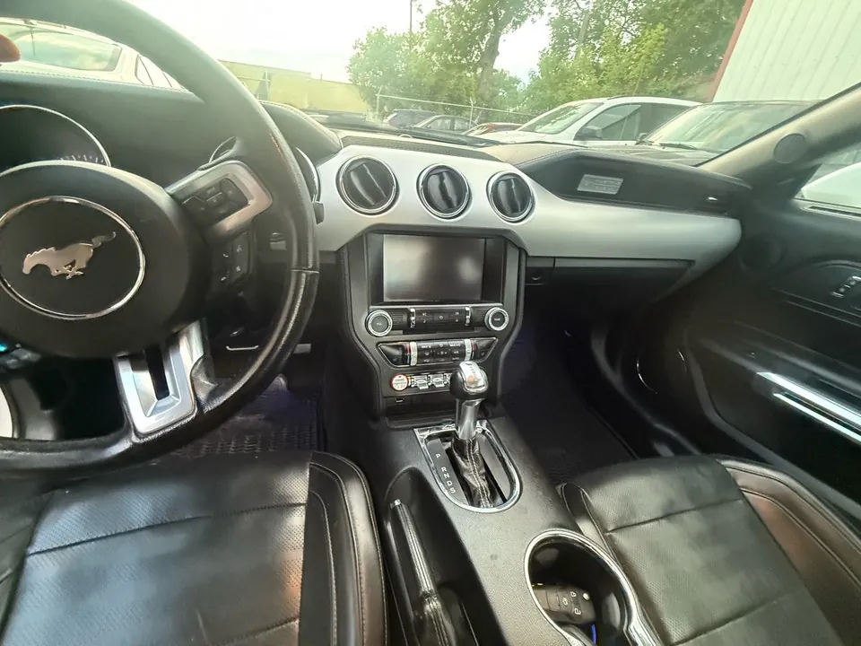 Ford Mustang 2015 photo 3