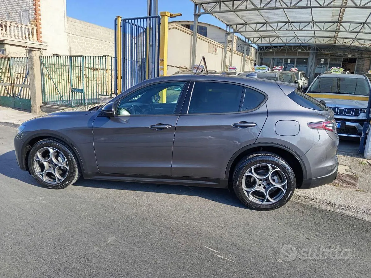 Alfa Romeo Stelvio 2023 photo 5