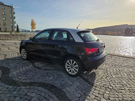 Audi A1 2014 photo 5