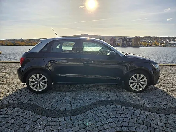 Audi A1 2014 photo 3