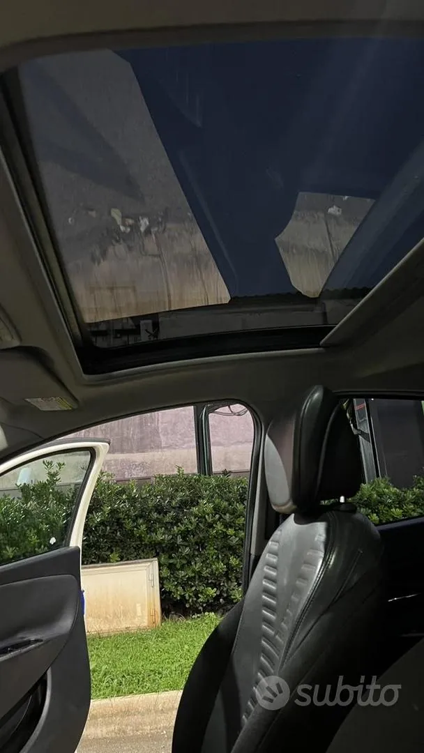 Lancia Ypsilon 2011 photo 4