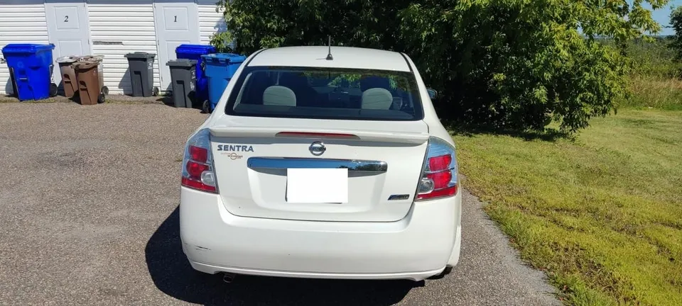Nissan Sentra 2012 photo 4