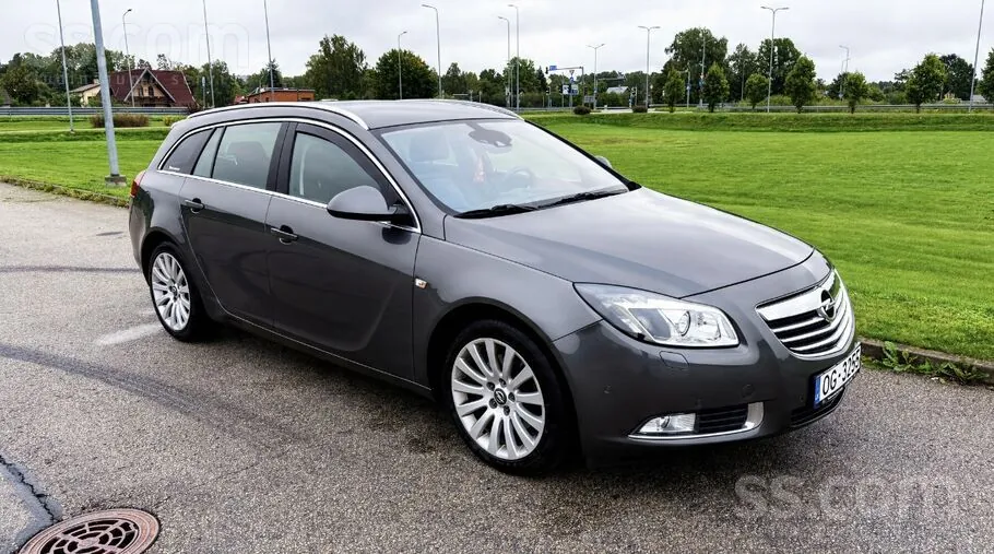 Opel Insignia 2010 photo 2