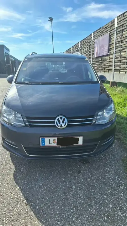 Volkswagen Sharan 2012 photo 2