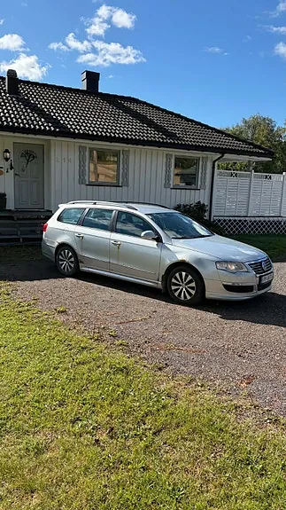 Volkswagen Passat 2010 photo 2