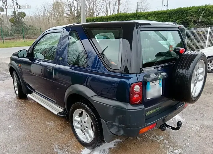 Land Rover Freelander 2001 photo 2