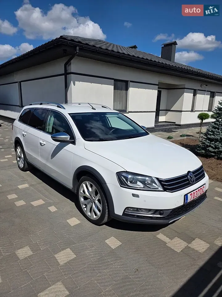Volkswagen Passat Alltrack 2013 photo 2