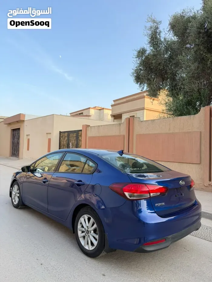 Kia Forte 2017 photo 4