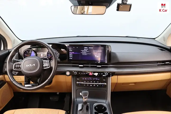 Kia Carnival 2023 photo 5