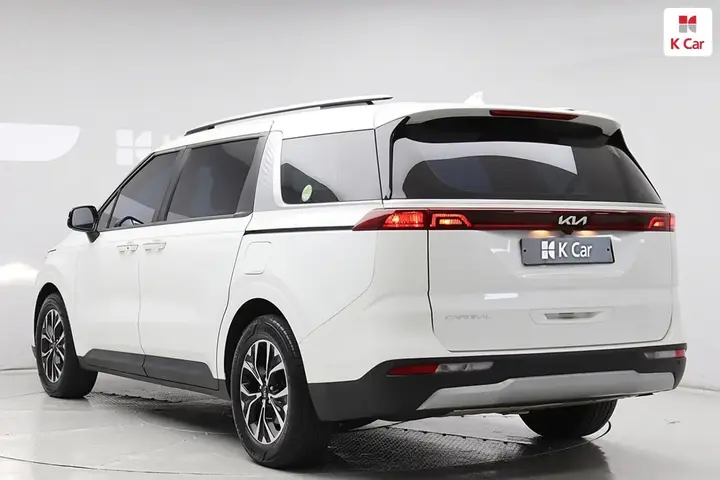Kia Carnival 2023 photo 2