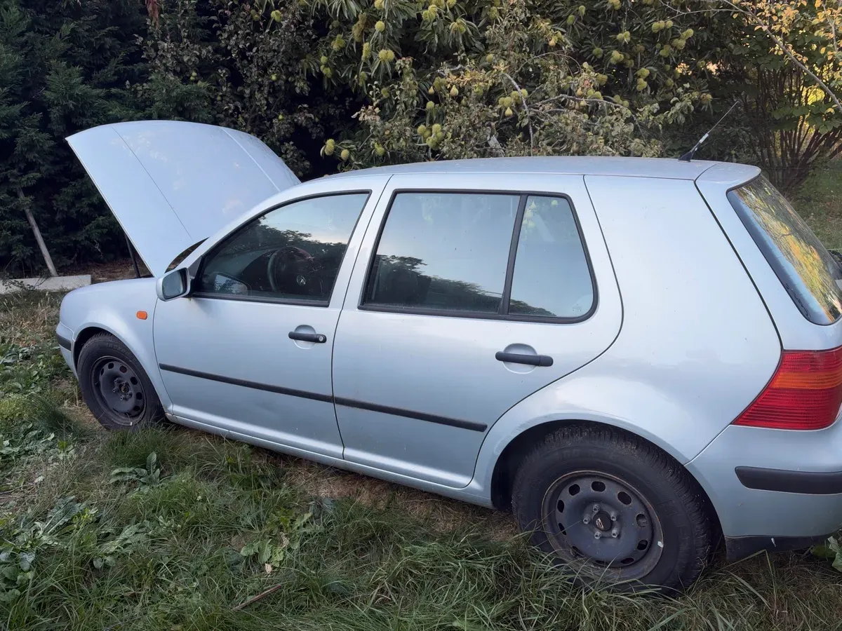 Volkswagen Golf 1999 photo 3