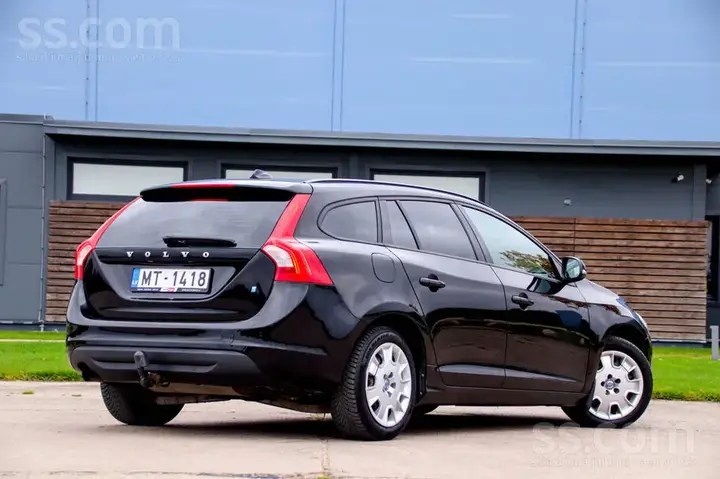 Volvo V60 2011 photo 4