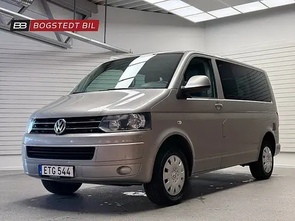 Volkswagen Caravelle 2015 photo 3