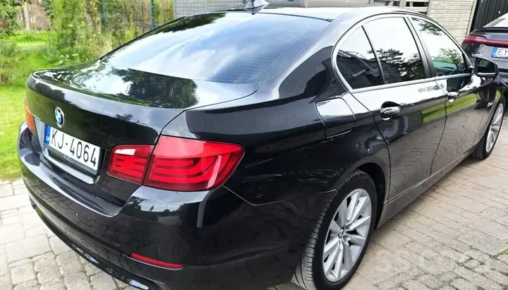 BMW 530 2013 photo 4