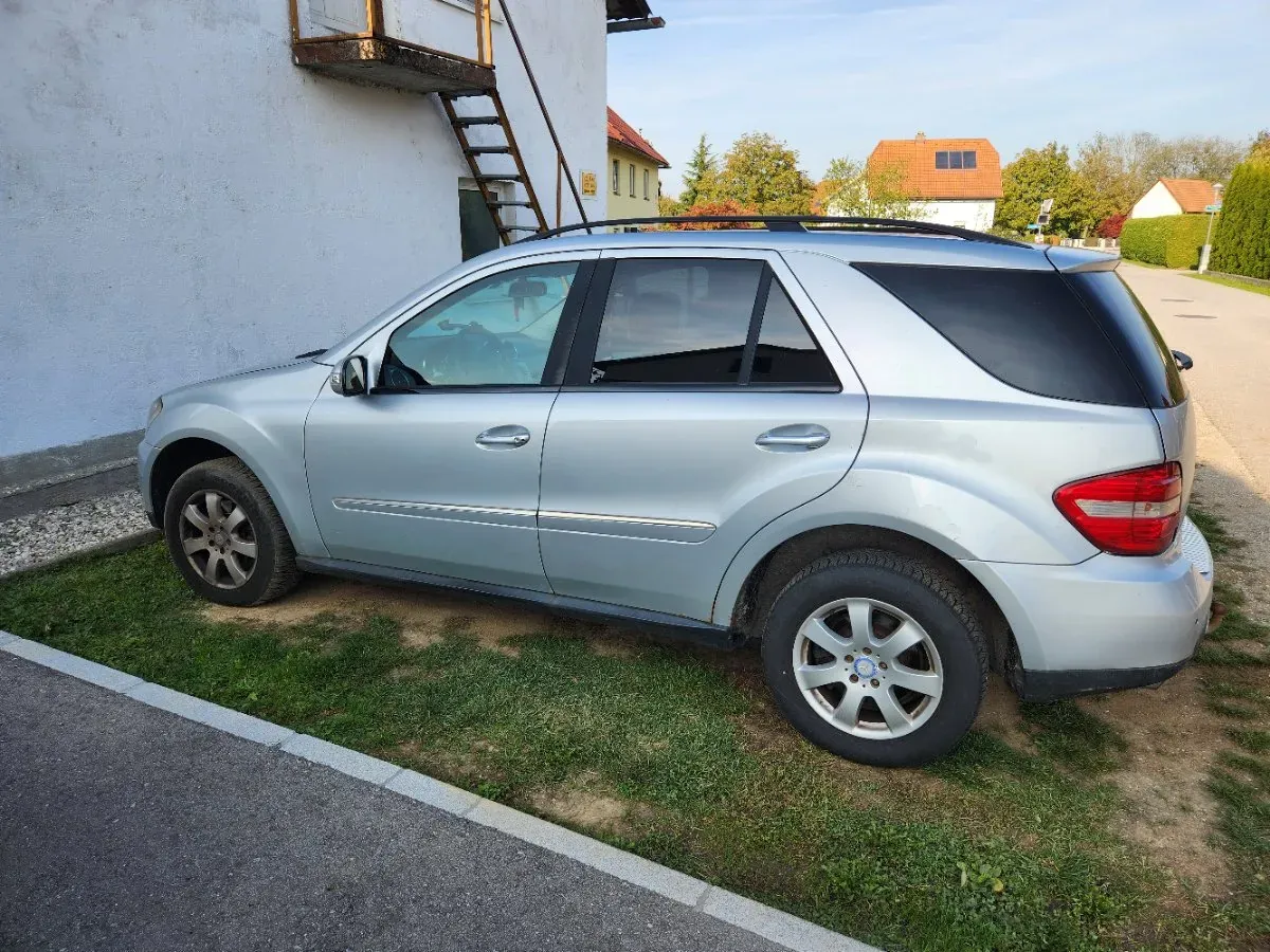 Mercedes-Benz M-Class