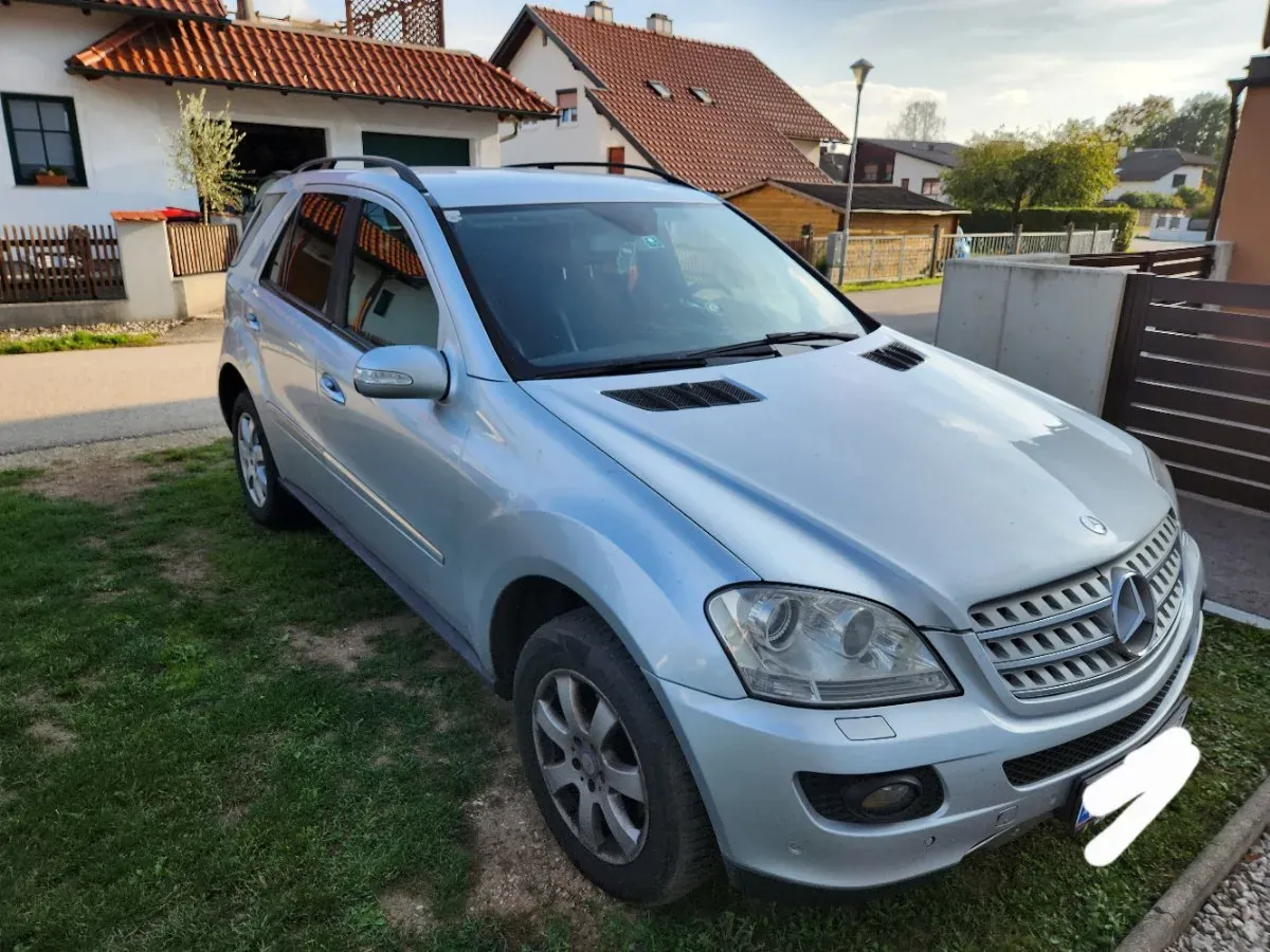 Mercedes-Benz M-Class 2006 photo 3