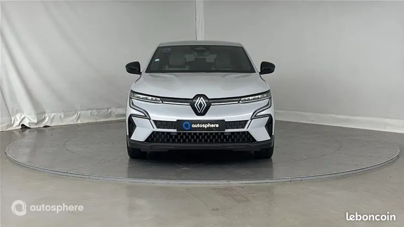 Renault Megane 2022 photo 2