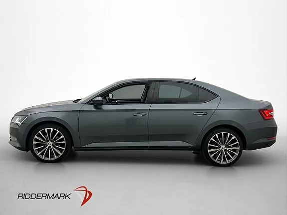 Skoda Superb 2018 photo 4