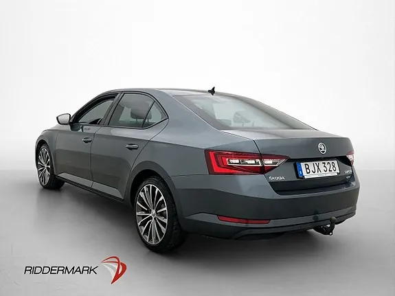 Skoda Superb 2018 photo 5