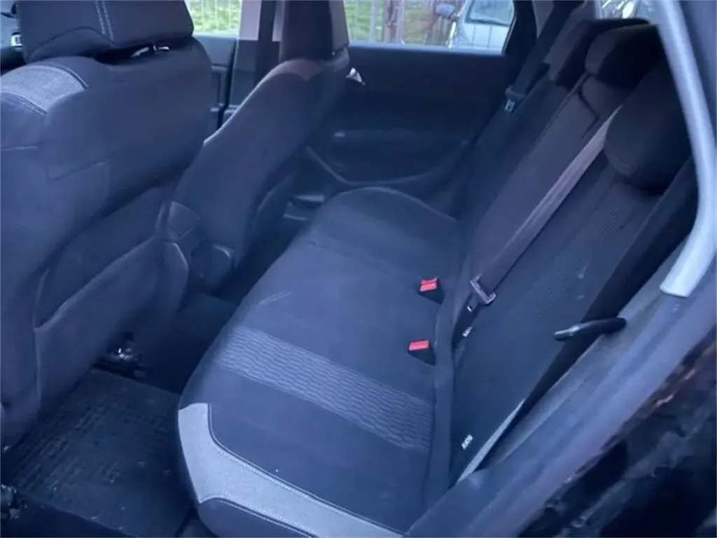 Peugeot 308 2015 photo 2