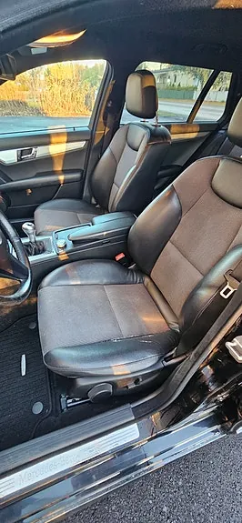 Mercedes-Benz C180 2010 photo 5